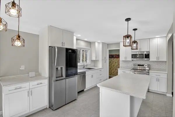 2883 W Parnall RD, Blackmanchartertownship_jackson, MI 49201