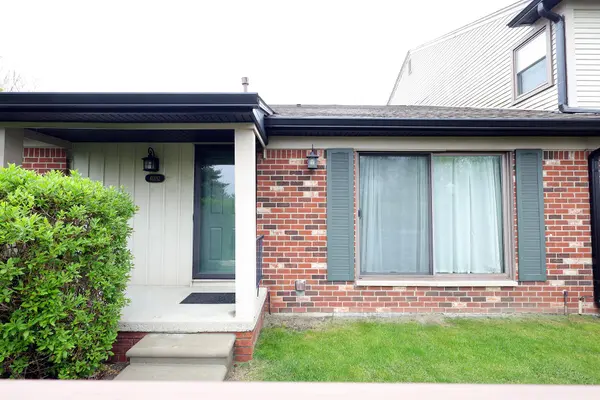 41382 Northwind DR, Cantonchartertownship_wayne, MI 48188