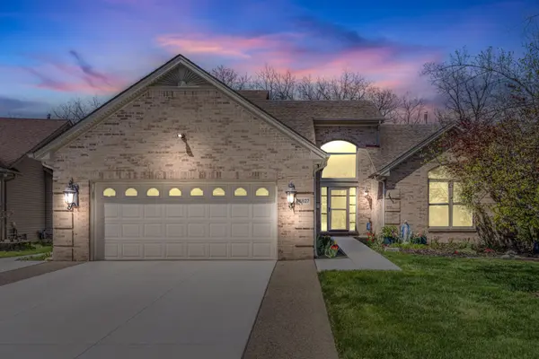 46827 Creeks BND, Cantonchartertownship_wayne, MI 48188