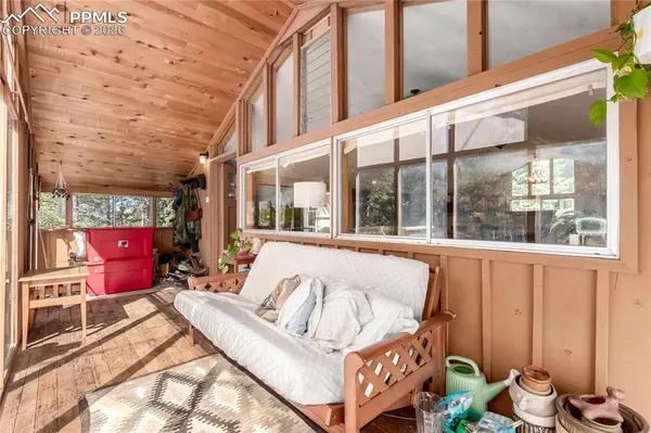 44 Anderson RD, Florissant, CO 80816