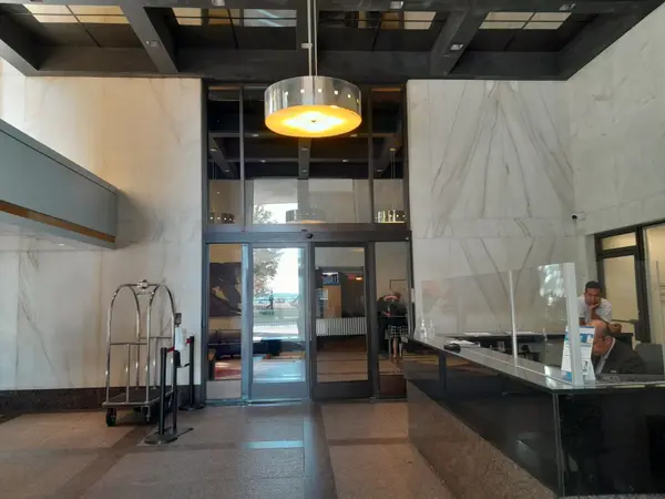 33 Harbour SQ #2803, Toronto C01, ON M5J 2G2