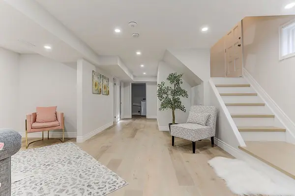 54 Camwood CRES #Bsmt Rm 7, Toronto C13, ON M3A 3L4