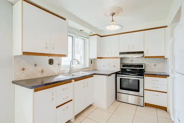 29 Lehar CRES, Toronto C15, ON M2H 1J4