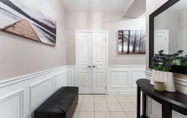 9901 Keele ST #208, Vaughan, ON L6A 0A1