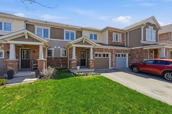 16 Dredge CT, Milton, ON L9T 8T1