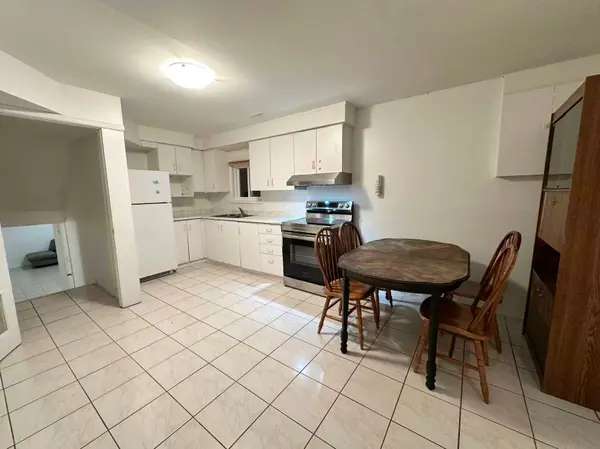 4125 Bishopstoke LN #Lower, Mississauga, ON L4Z 1J1