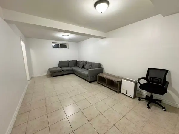 4125 Bishopstoke LN #Lower, Mississauga, ON L4Z 1J1