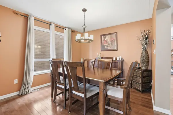 1062 Ferguson DR, Milton, ON L9T 6V2