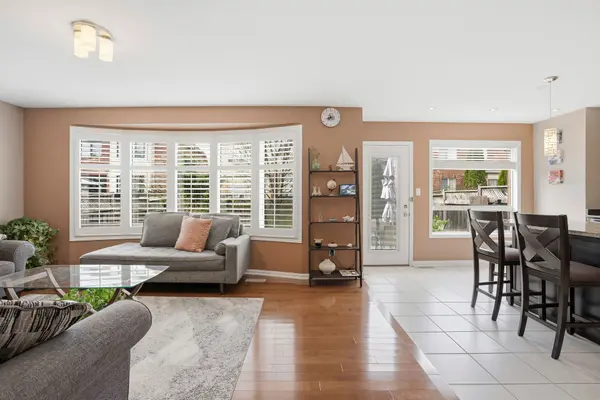 1062 Ferguson DR, Milton, ON L9T 6V2