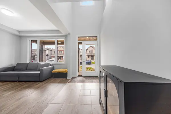 1016 Showman ST, Stittsville - Munster - Richmond, ON K0A 2Z0