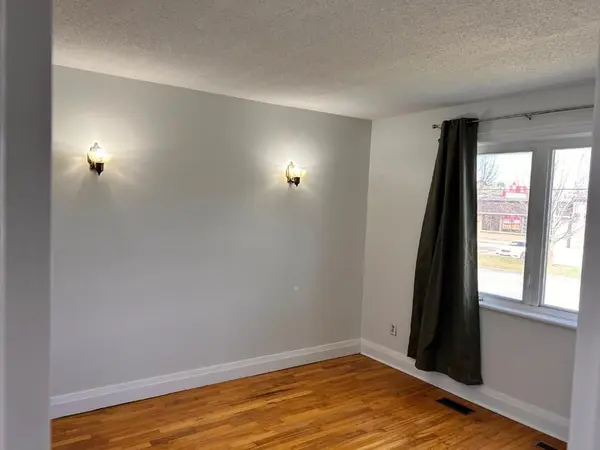 1146 Gabriel ST, Orleans - Convent Glen And Area, ON K1C 1K8