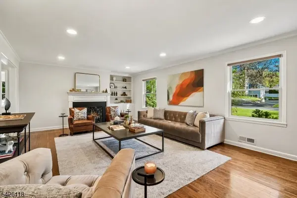 28 COLERIDGE ROAD, Millburn Twp., NJ 07078