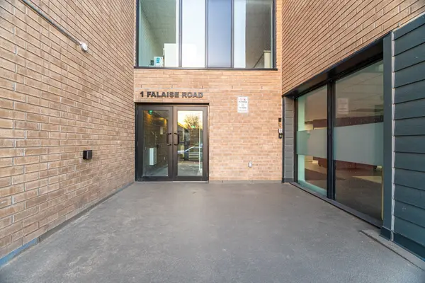 1 Falaise RD #424, Toronto E10, ON M1E 0B9