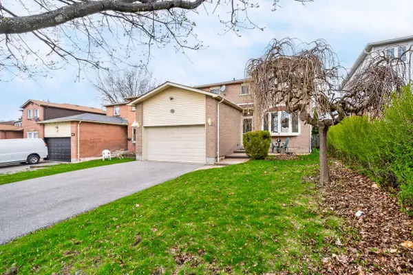 15 Gardiner DR, Ajax, ON L1S 5Z1