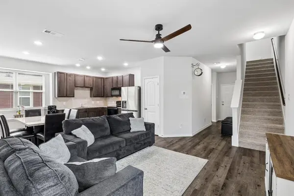 5725 Willamette Drive, Fort Worth, TX 76119