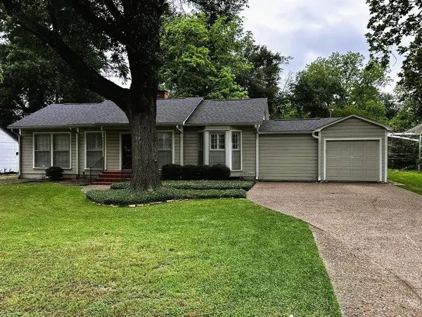 305 Grace Lane, Terrell, TX 75160