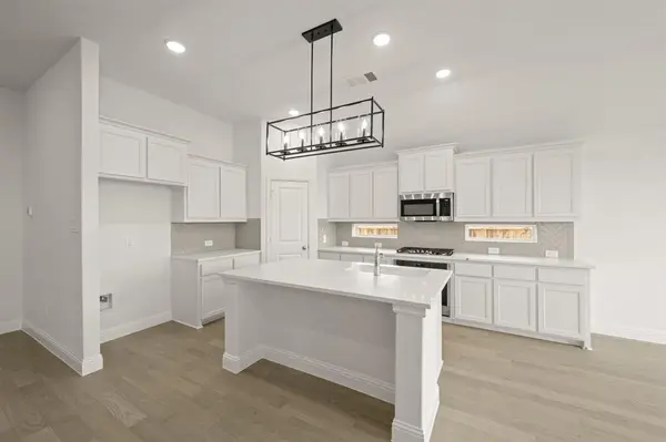 1023 Wheatland, Justin, TX 76247