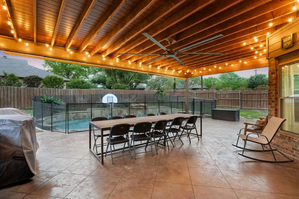 2113 Carriage Hill, Denton, TX 76207