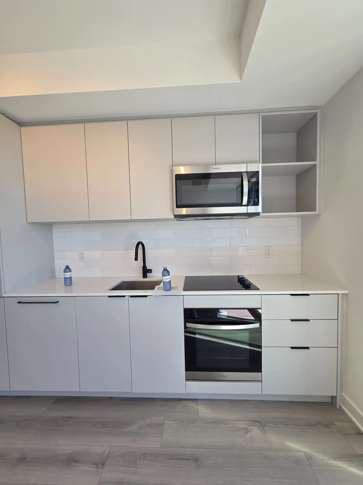 1185 Dupont ST #1711, Toronto W02, ON M6H 0G5