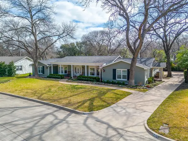 3309 Chaparral Lane, Fort Worth, TX 76109