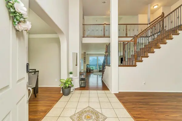 2312 Tawny Owl Road, Grand Prairie, TX 75052