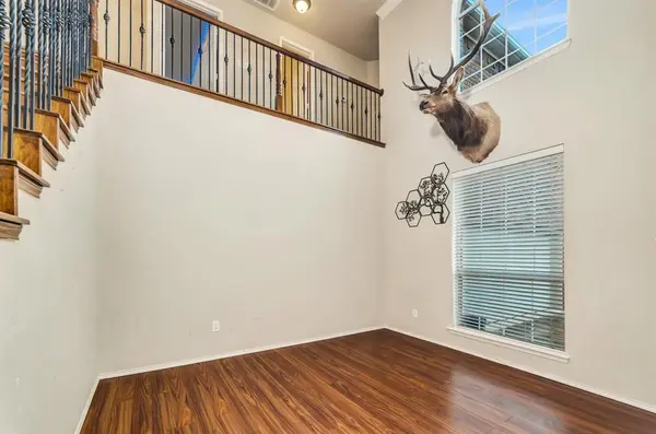 2312 Tawny Owl Road, Grand Prairie, TX 75052