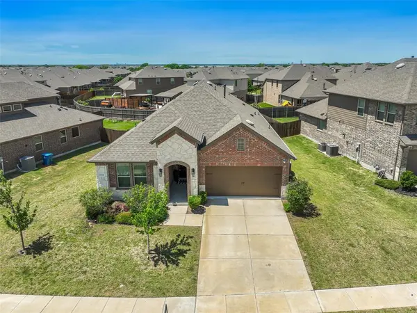 3106 Maverick Drive, Forney, TX 75126