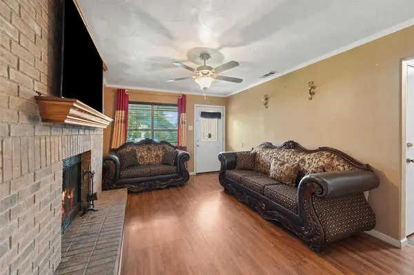 14813 Oakwood Lane, Balch Springs, TX 75180