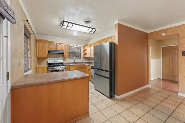 14813 Oakwood Lane, Balch Springs, TX 75180