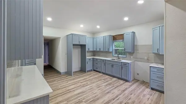 111 Custer Road, Mabank, TX 75156