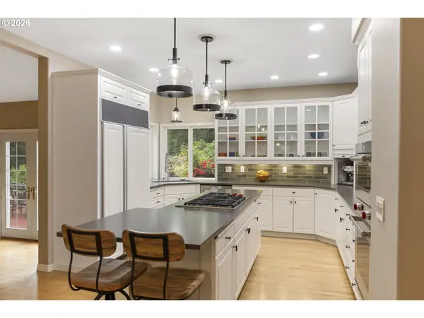 7701 NE 211TH AVE, Vancouver, WA 98682