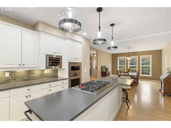 7701 NE 211TH AVE, Vancouver, WA 98682