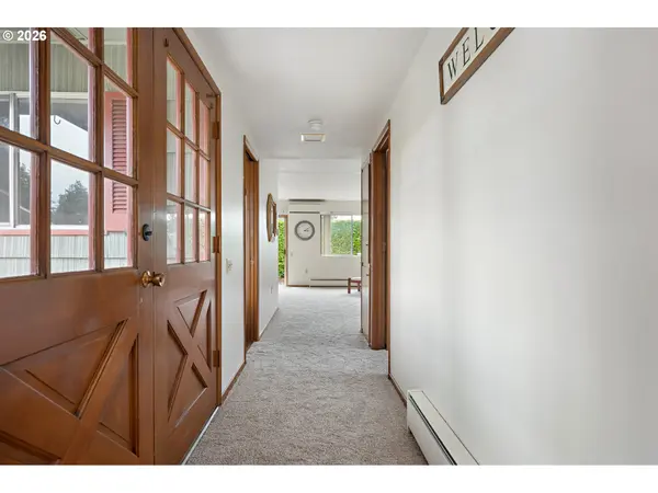 16590 SW KING CHARLES AVE, King City, OR 97224