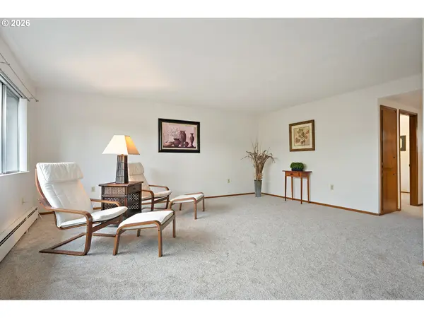 16590 SW KING CHARLES AVE, King City, OR 97224