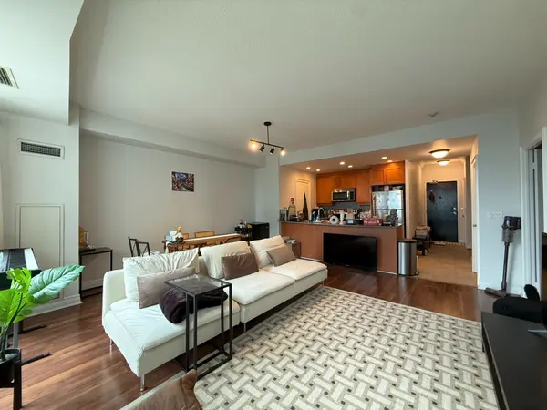 8 Park RD #3812, Toronto C09, ON M4W 3S5