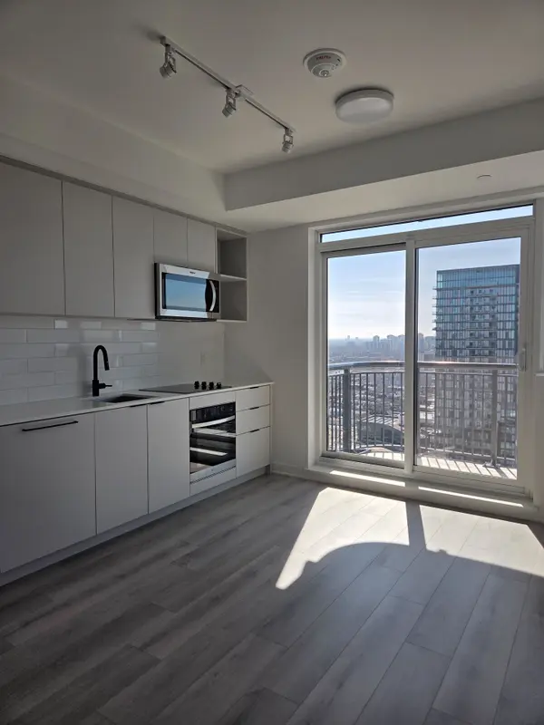 1185 Dupont ST #1711, Toronto W02, ON M6H 0G5