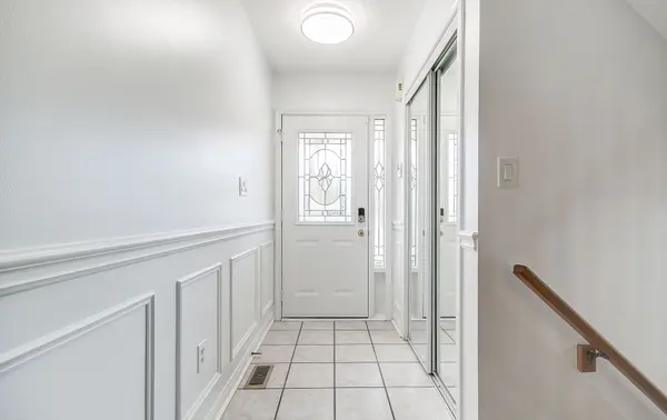 2460 Appalachain DR, Oakville, ON L6M 4S6