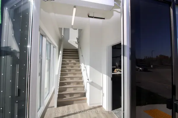 587 Hanlon Creek BLVD #16, Guelph, ON N1C 0A1