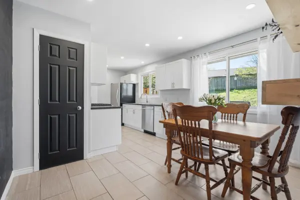 4 Howard ST, Norfolk, ON N3Y 2H5