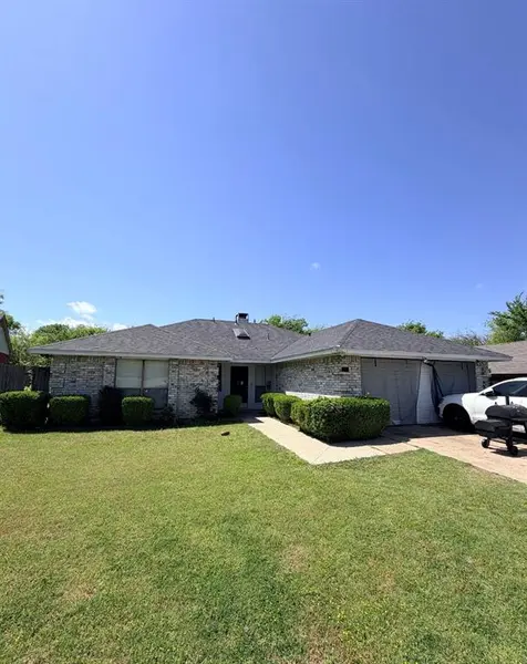951 Brookside Drive, Cedar Hill, TX 75104