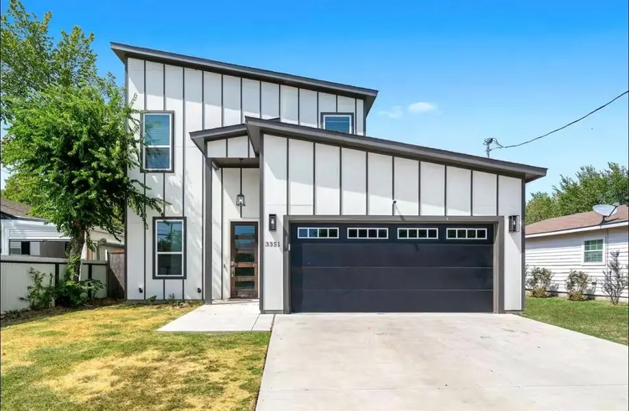 3351 Canada Drive, Dallas, TX 75212