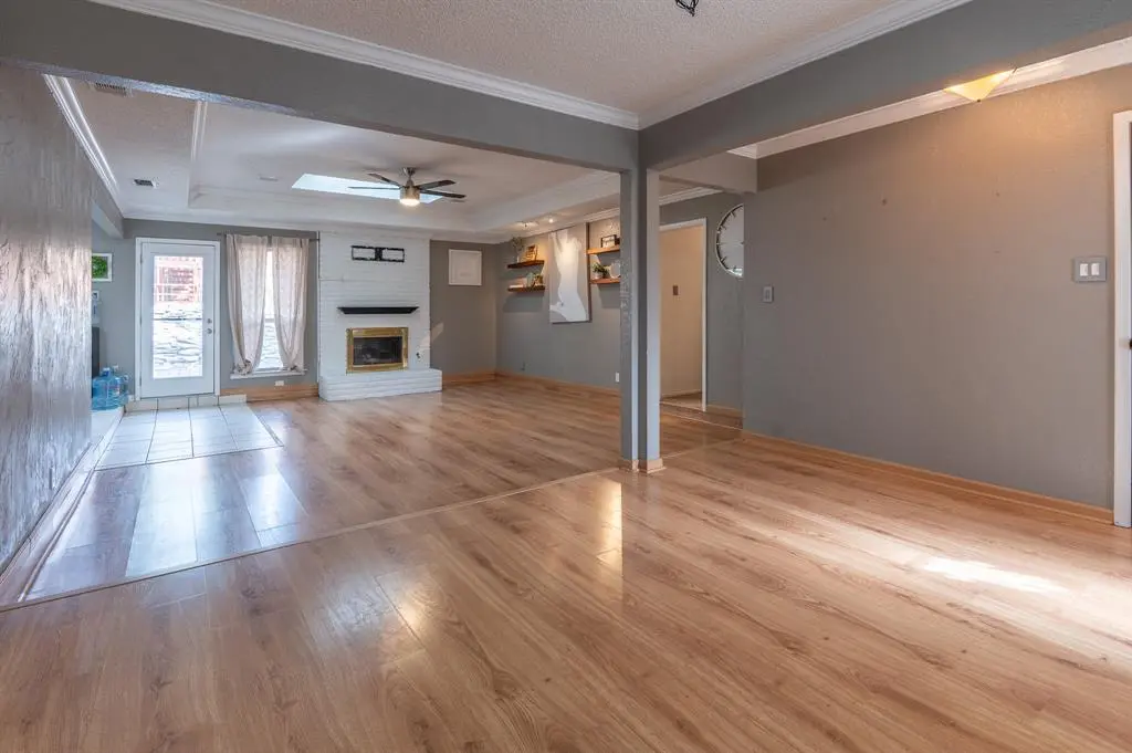 2707 Woodshire Drive, Arlington, TX 76016