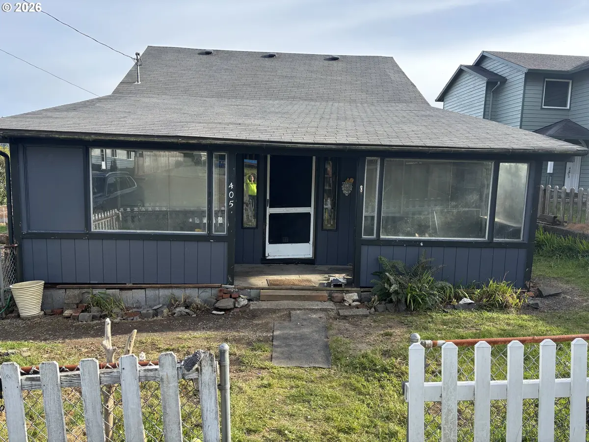 405 EVERGREEN AVE, Garibaldi, OR 97118
