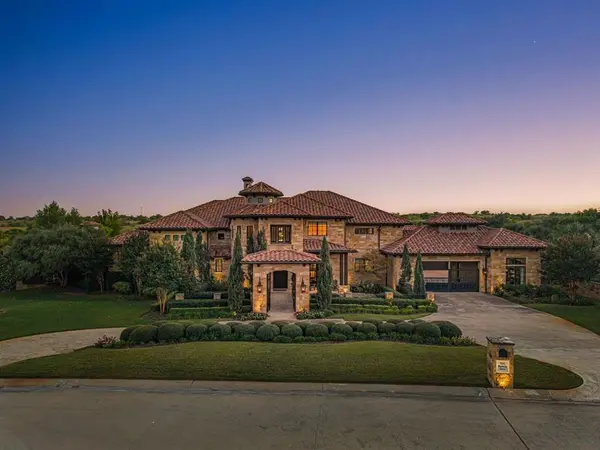 9541 Marbella Drive, Fort Worth, TX 76126