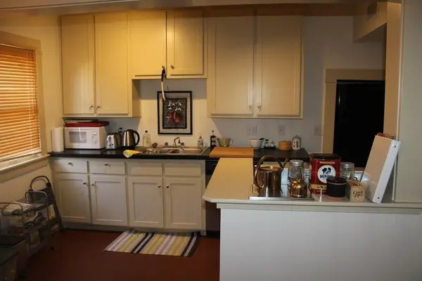 1420 W 10th Street, Dallas, TX 75208