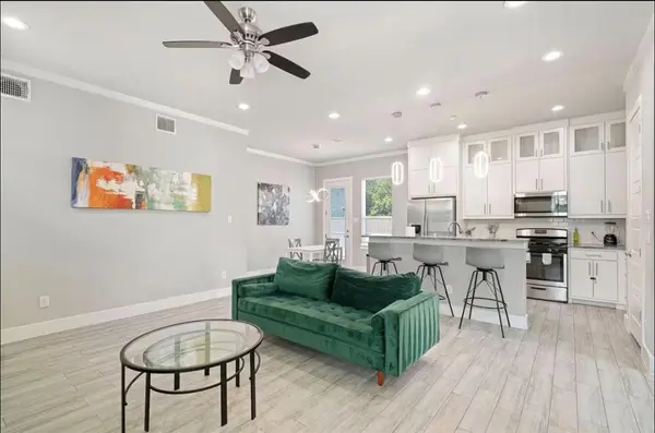 3351 Canada Drive, Dallas, TX 75212