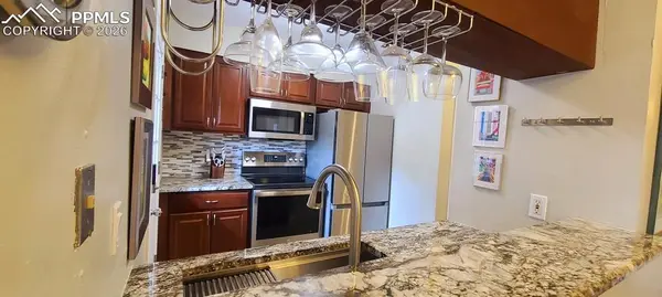 1625 N Murray BLVD #118, Colorado Springs, CO 80915