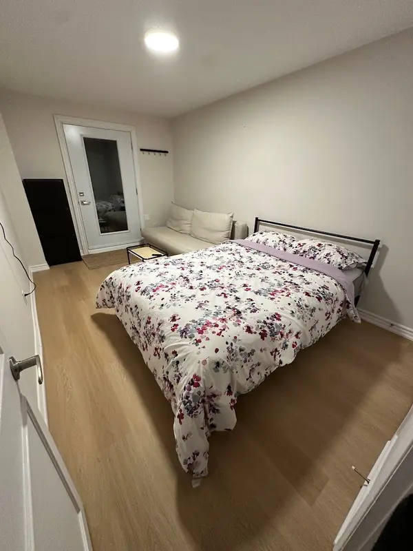 316 Cherokee BLVD, Toronto C15, ON M2H 2W7