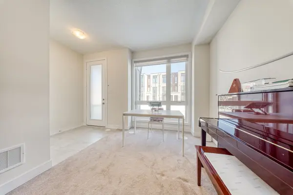 84 Stauffer CRES, Markham, ON L6B 1R1