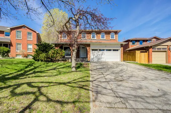 1608 Sherwood Forrest CIR, Mississauga, ON L5K 2G7